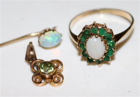 15ct gold peridot and split pearl pendant, white opal stick pin and a gold and opal dress ring